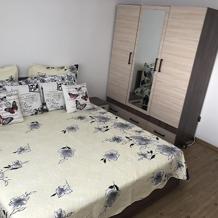 Apartament Bella Юриловка Екстериор снимка